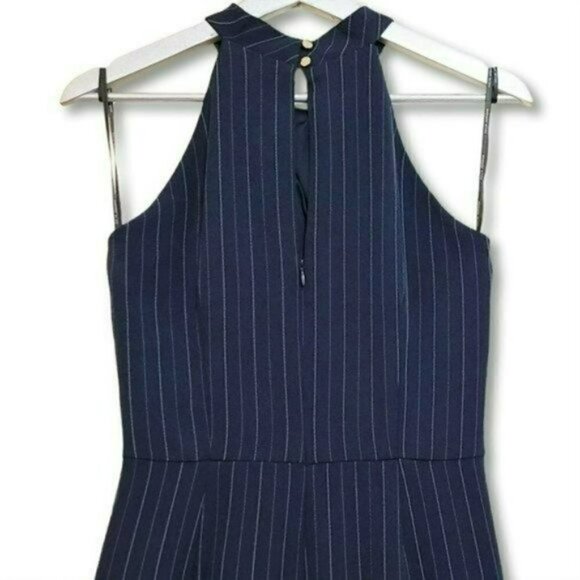 NWT JULIA JORDAN Sleeveless Twist Halter Neck Wide Leg Striped Jumpsuit - Picture 9 of 10
